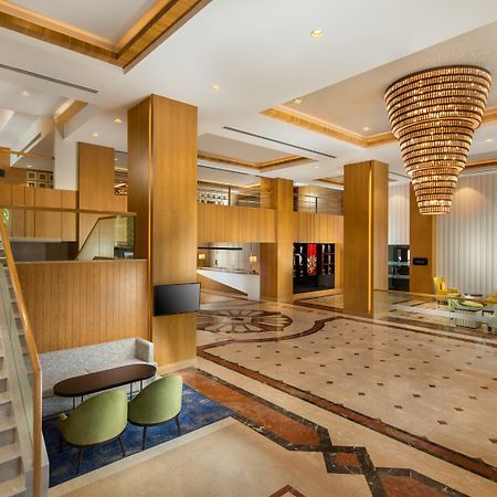 홀리데이 인 아그라 Mg 로드 호텔 외부 사진 Lobby